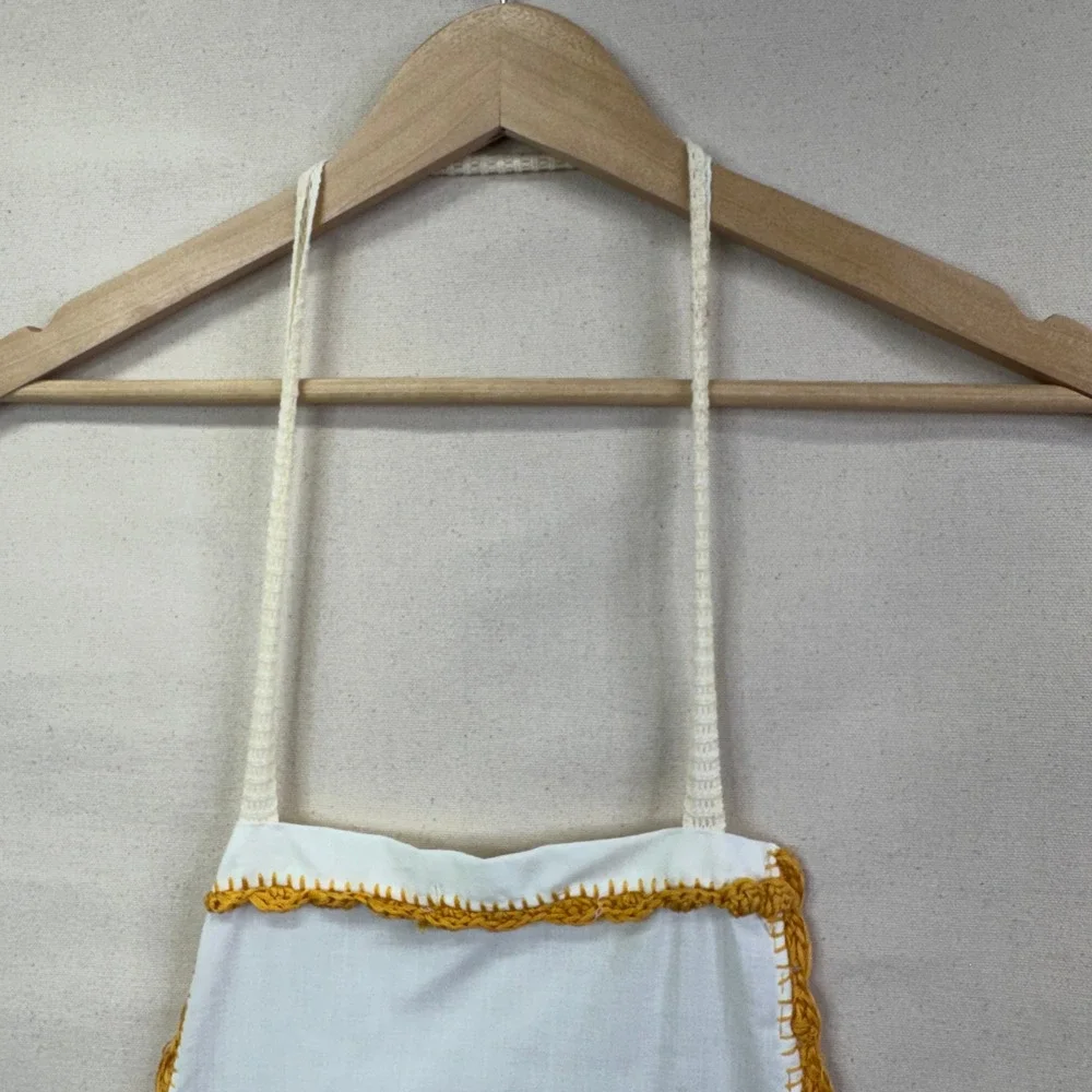 Handmade Vintage Floral Embroidered Apron OS White Cottagecore Boho Retro